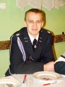 Mateusz Szymański jest najmłodszym naczelnikiem OSP w gminie Ostrowite